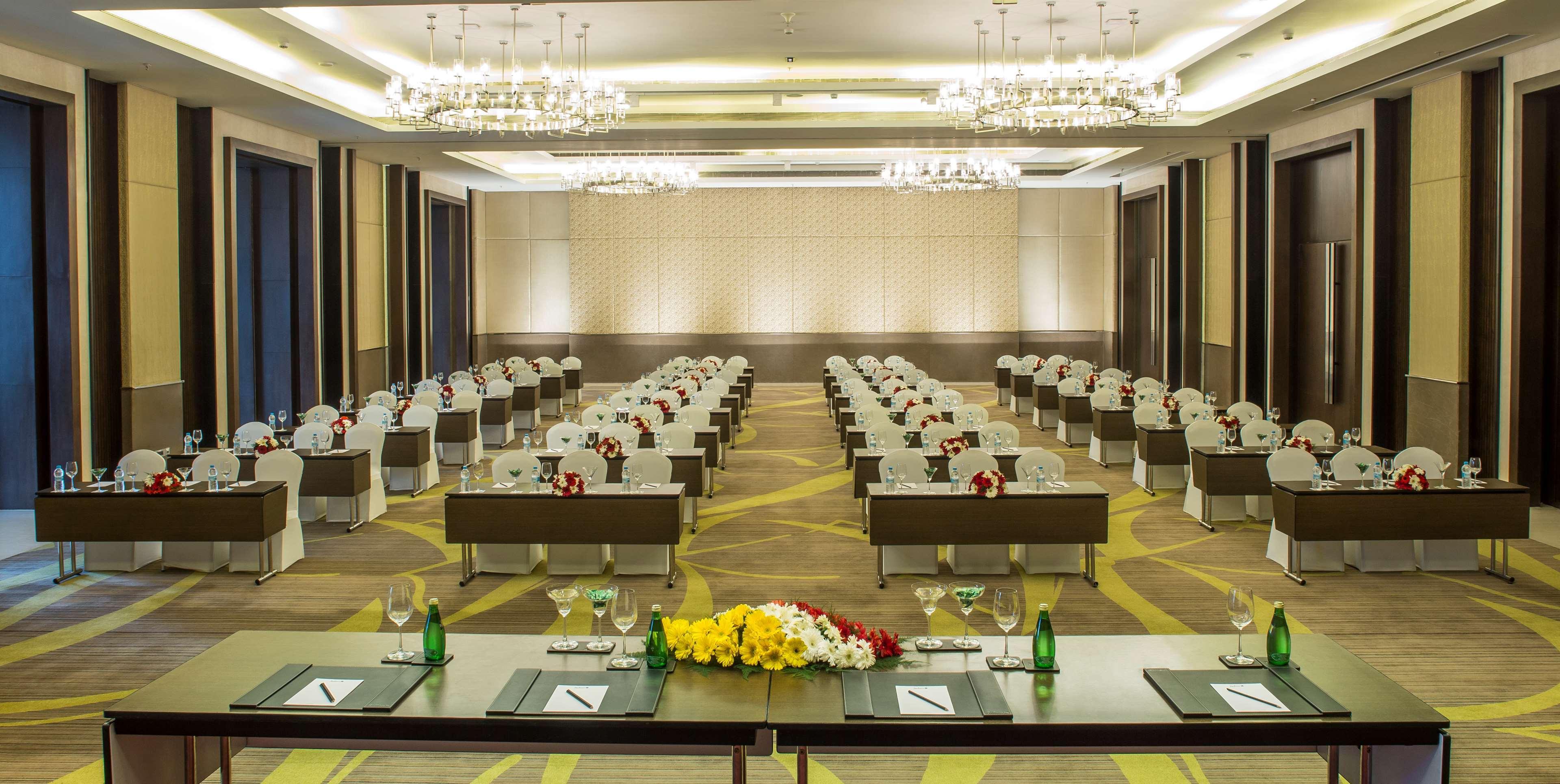 Radisson Blu Hotel Guwahati Dış mekan fotoğraf The ballroom