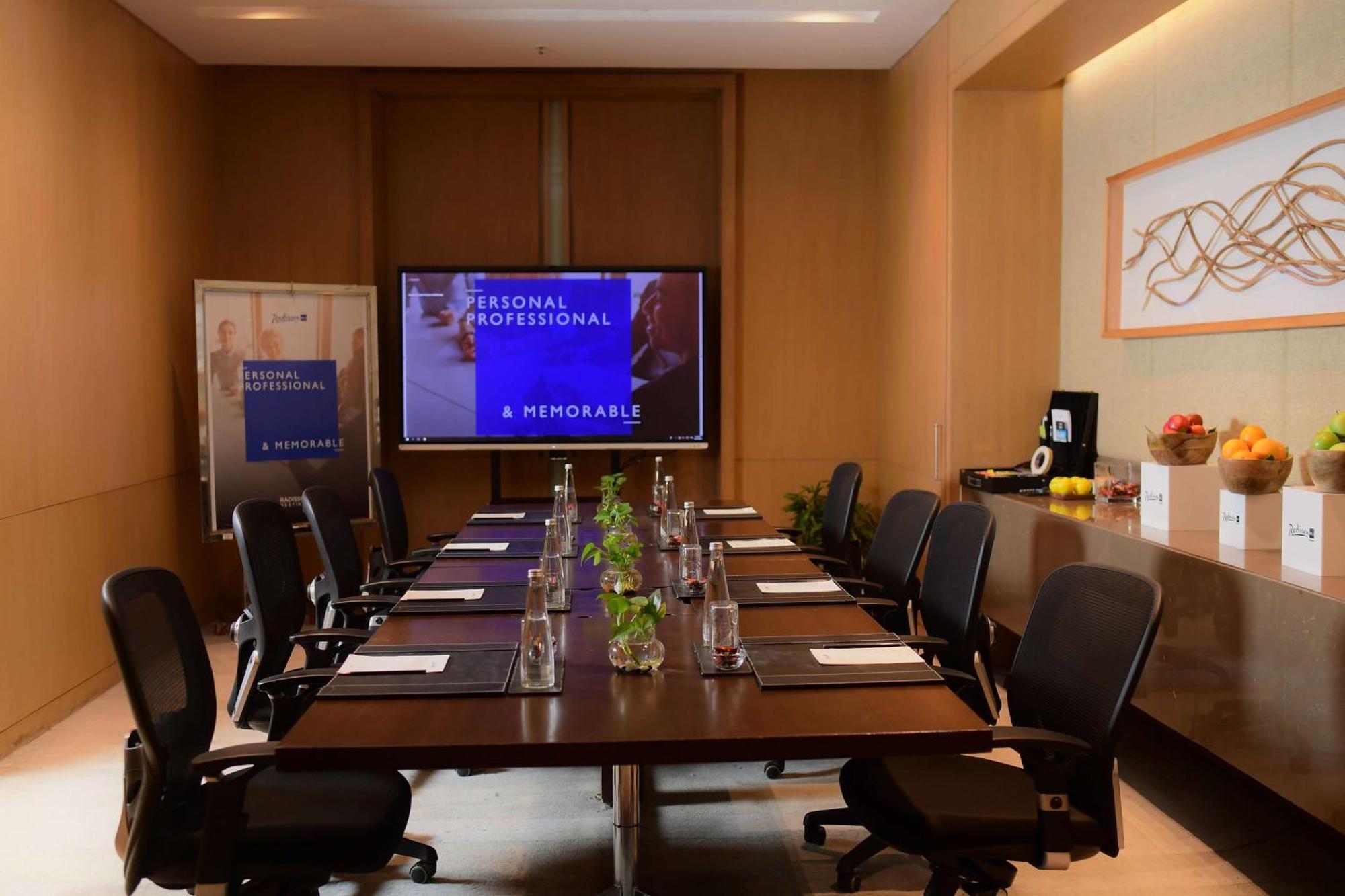 Radisson Blu Hotel Guwahati Dış mekan fotoğraf